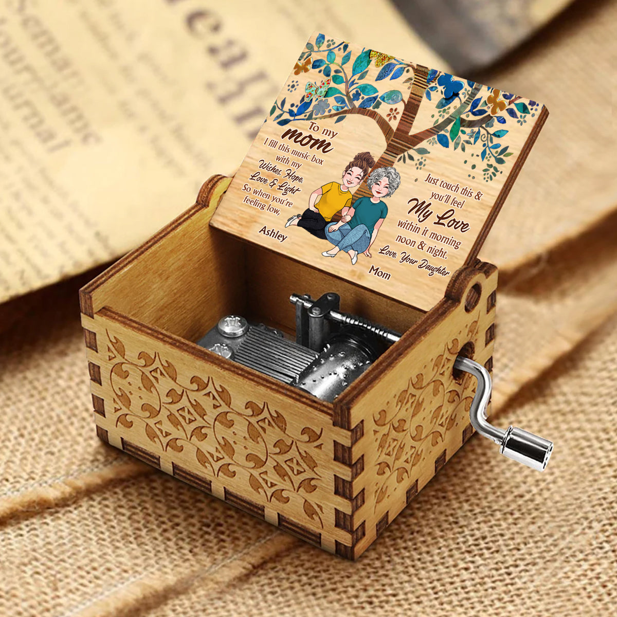 To My Mom - Personalized Mother's Day Mother Hand Crank Music Box